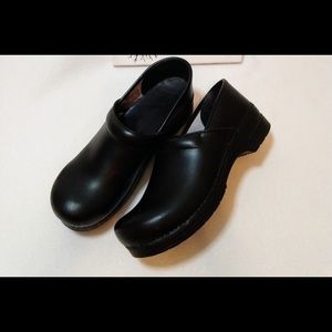 Dansko clogs -men’s